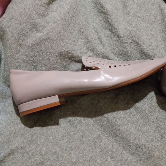 Shoes - Picture 2 of 3